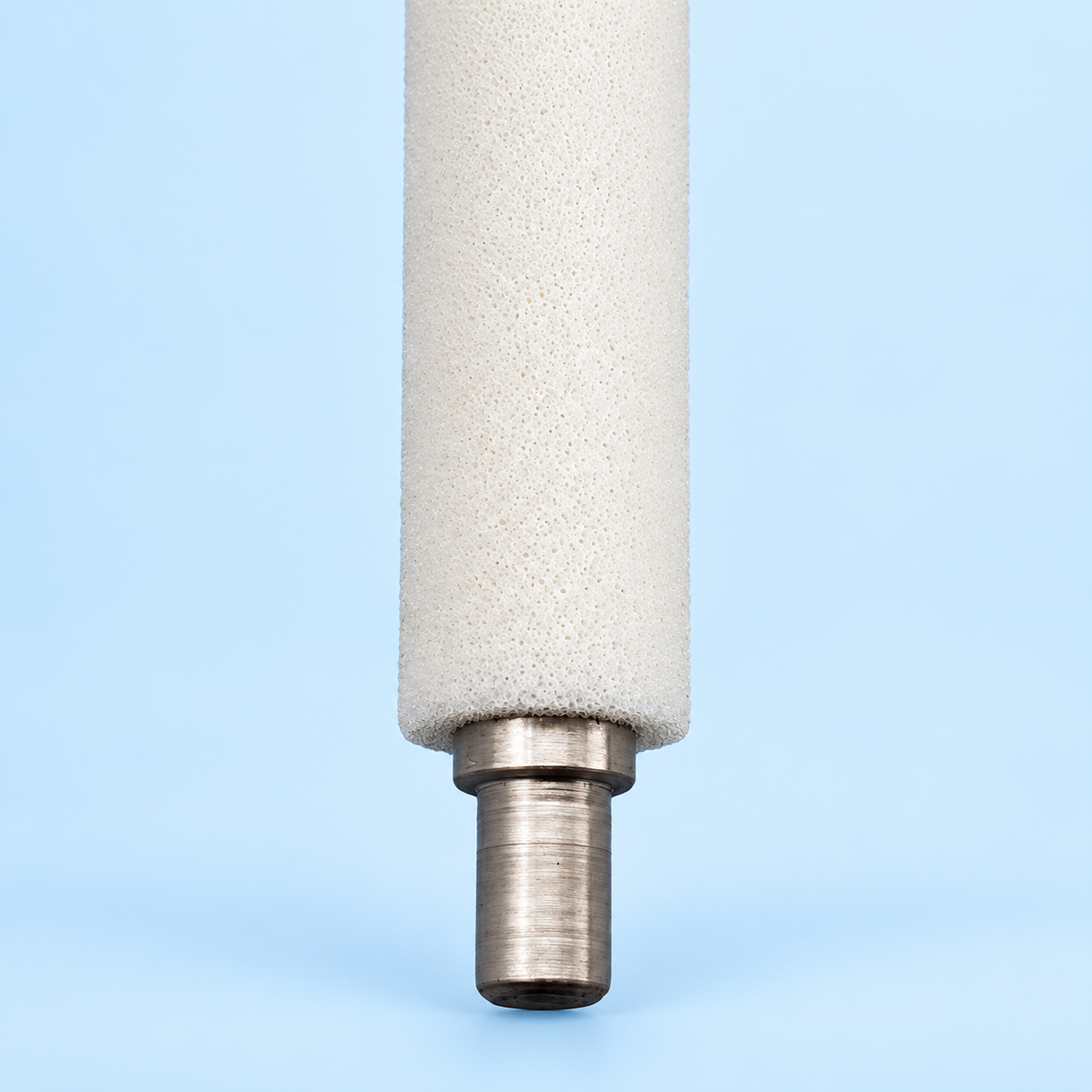 Canon IR 2520 Drum Cleaning Roller – Pivot End Terminal View Straight vertical view of Canon IR 2520 Drum Cleaning Roller shaft end and roller bonding collar